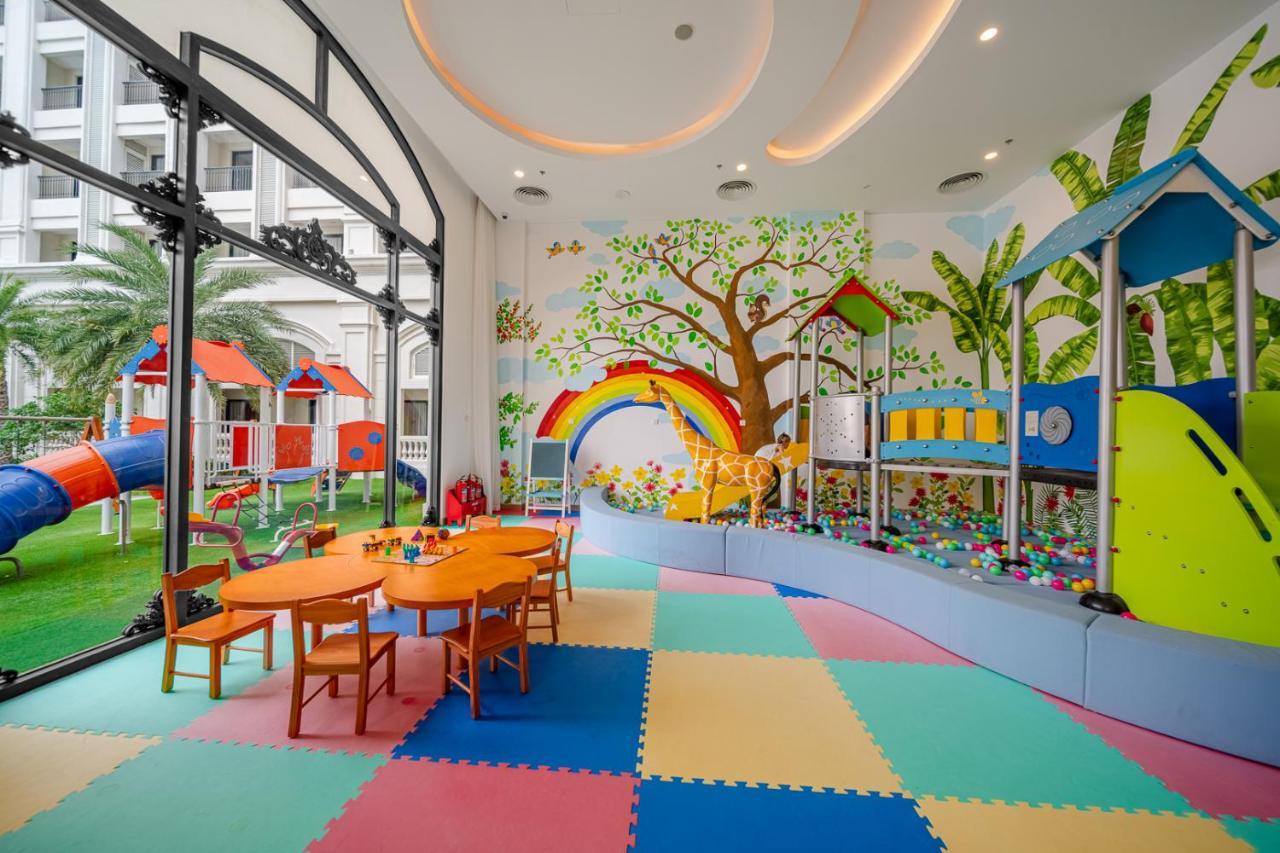 Отель Wyndham Garden Grandworld Дуонг-Донг Экстерьер фото